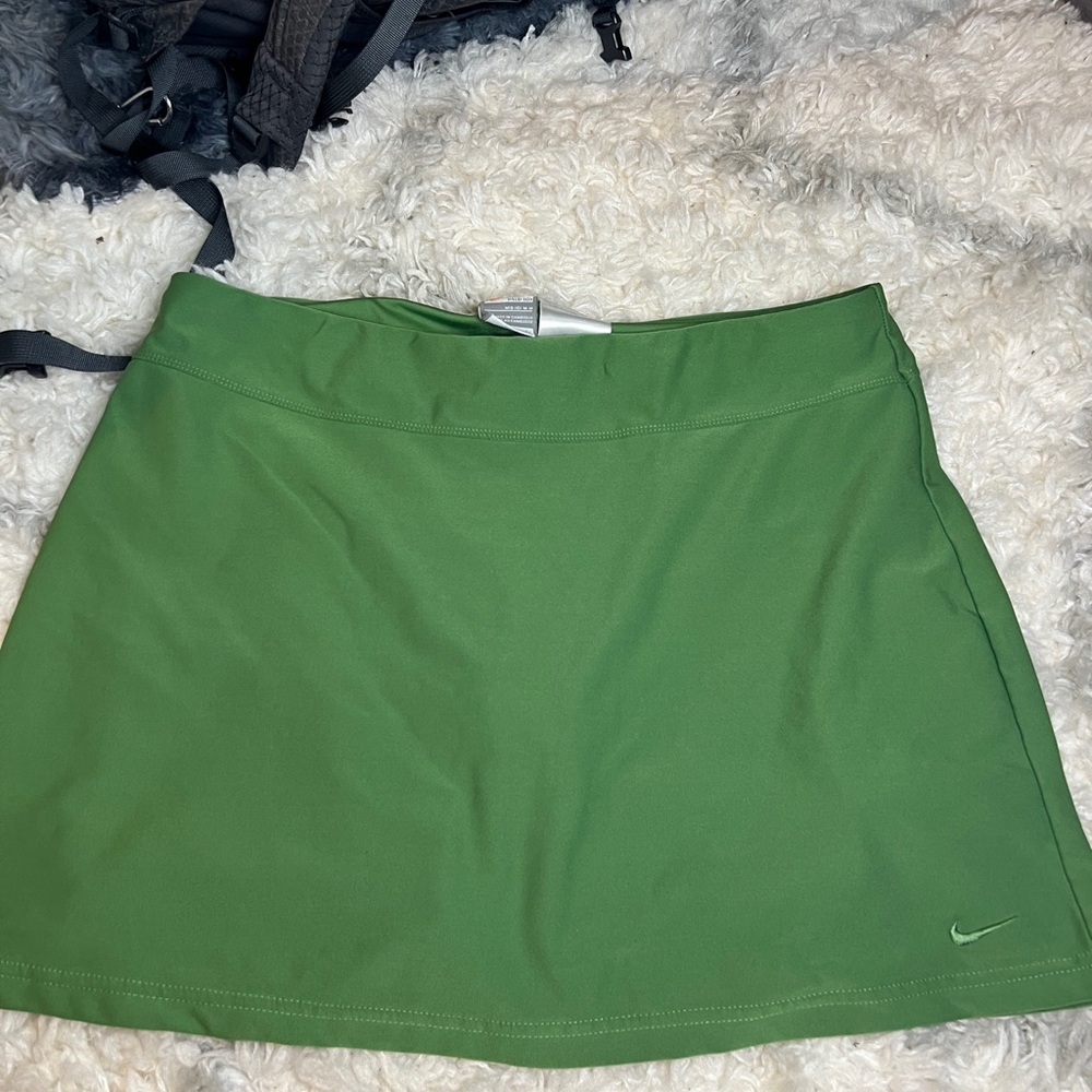 Green Nike tennis skirt